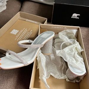 Dolce Vita size 7 heels. Wore only once, in perfect condition